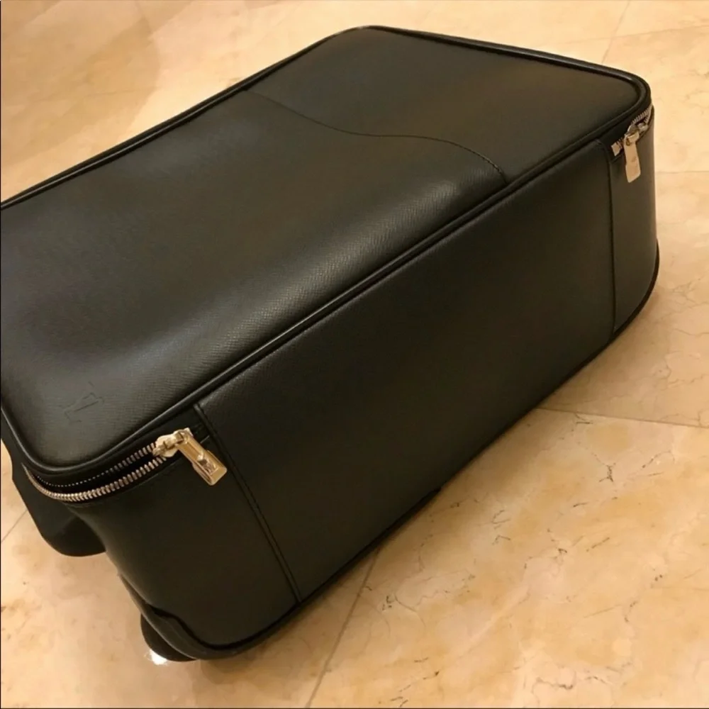 Louis Vuitton black leather pegase 45 luggage suitcase